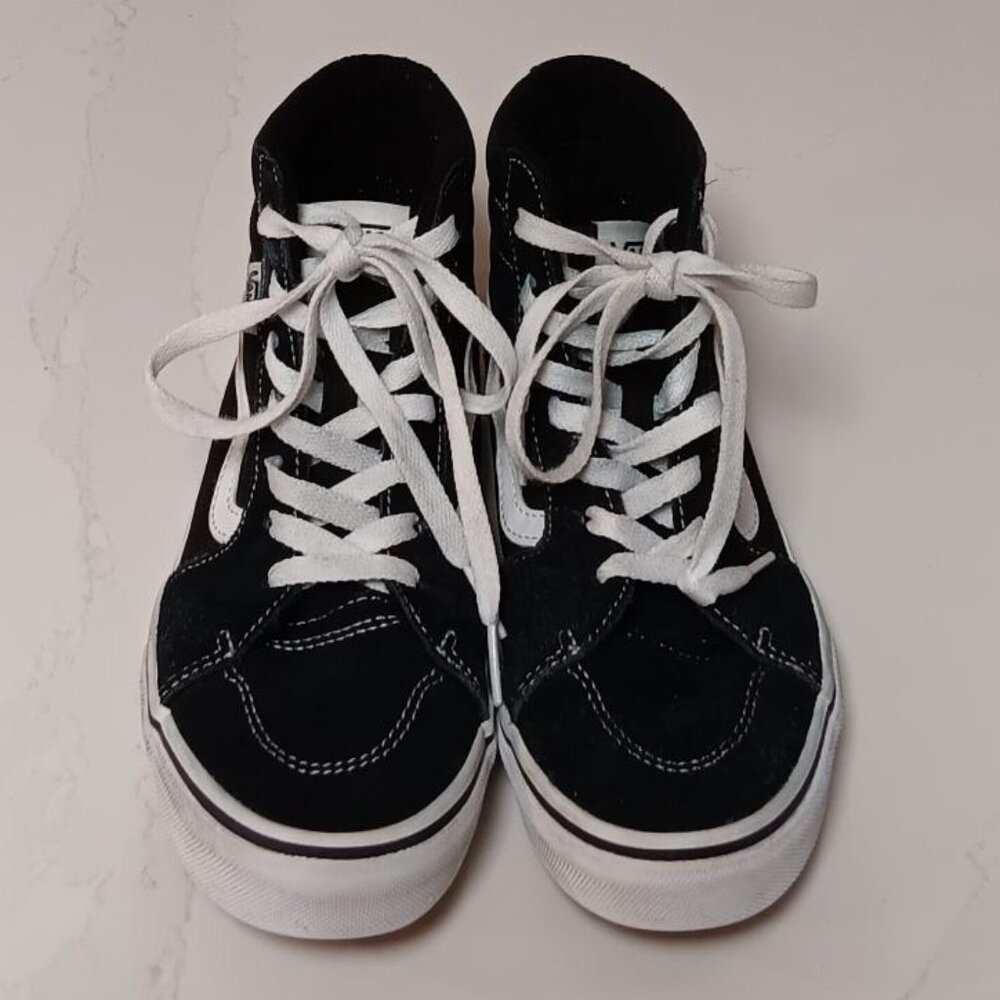 VANS Kids Hightop Sk8-Hi "Black Sneakers Size 4.0